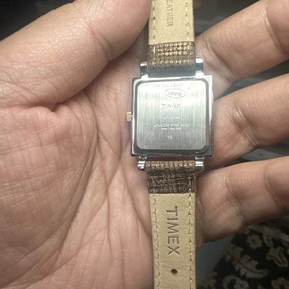 Working‎ Timex Square Womens Watch Silver Tone 28mm Fancy Leather Band MINT Cond